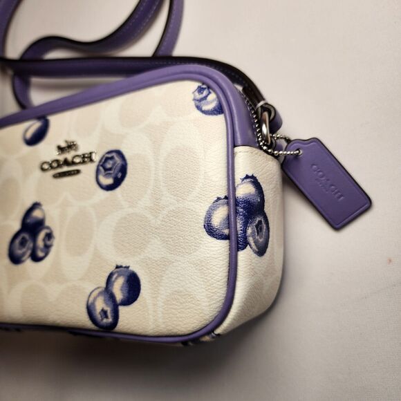 NWT Coach CR176 Mini Jamie Camera Bag With Blueberry Print - Picture 2 of 6